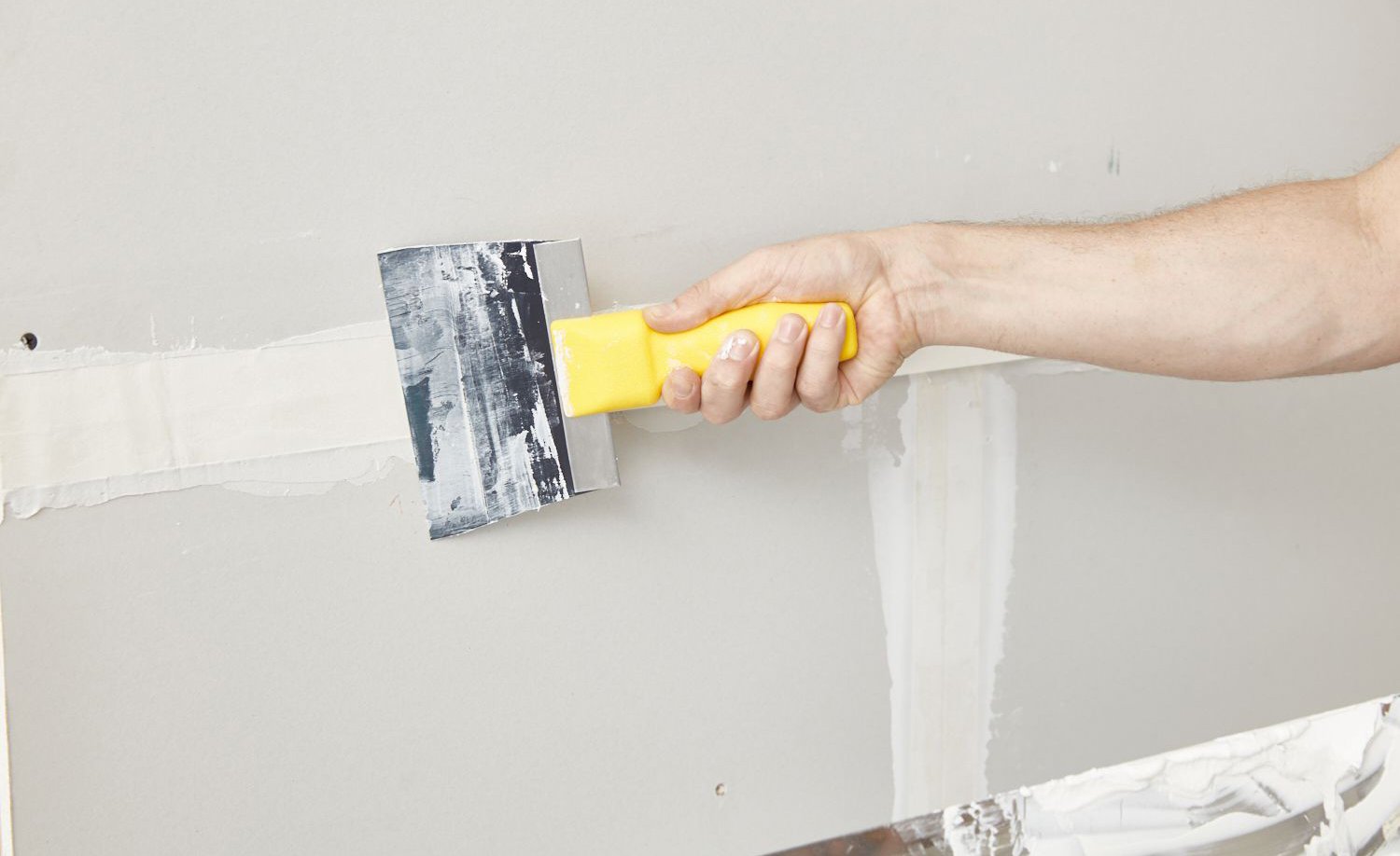 popcorn-ceiling-removal-by-pat